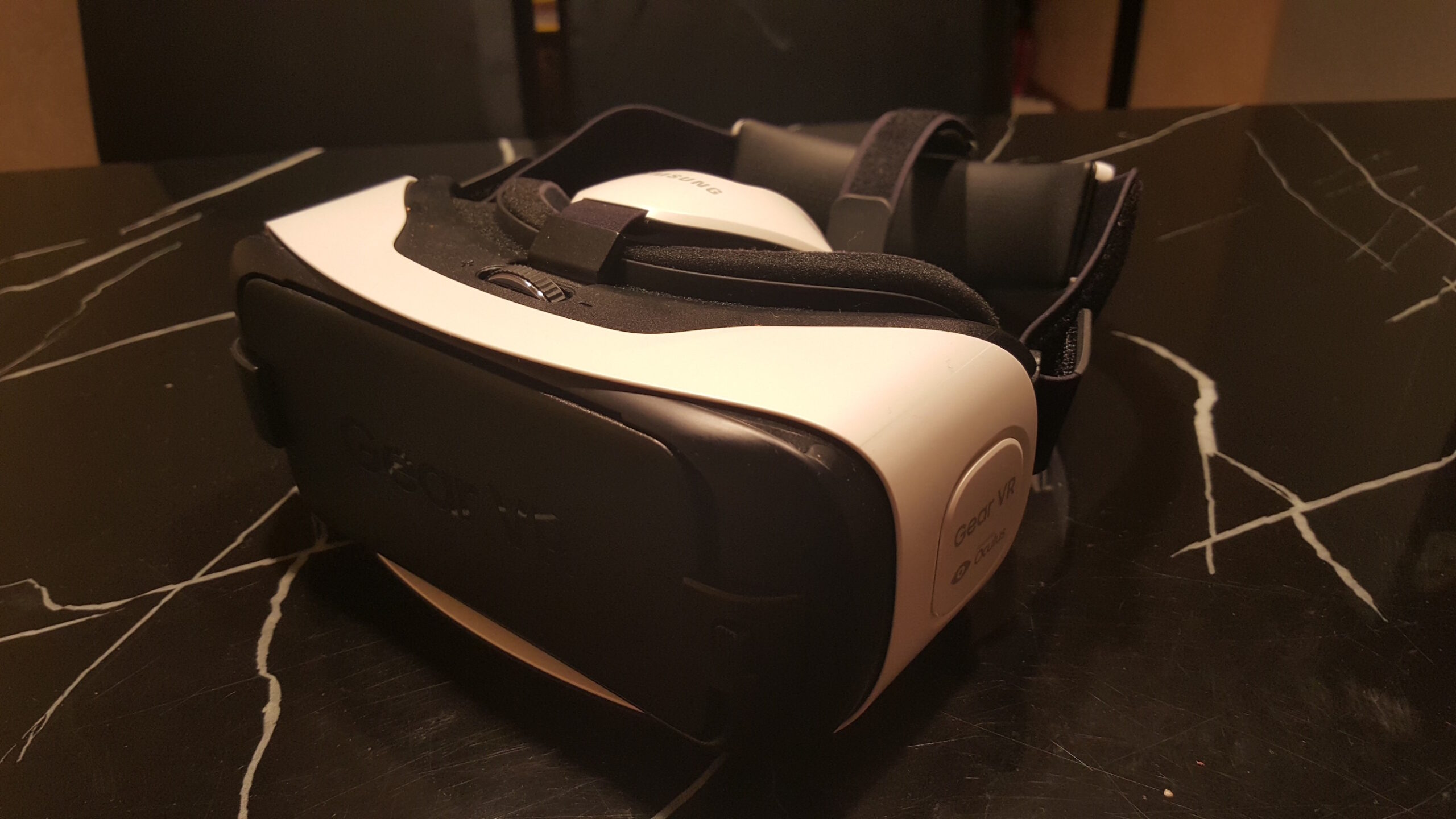 Gear VR (기어 브이알) 사용기