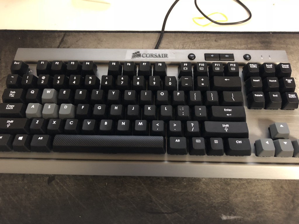 커세어(corsair) 키보드 k65 적축 사용기