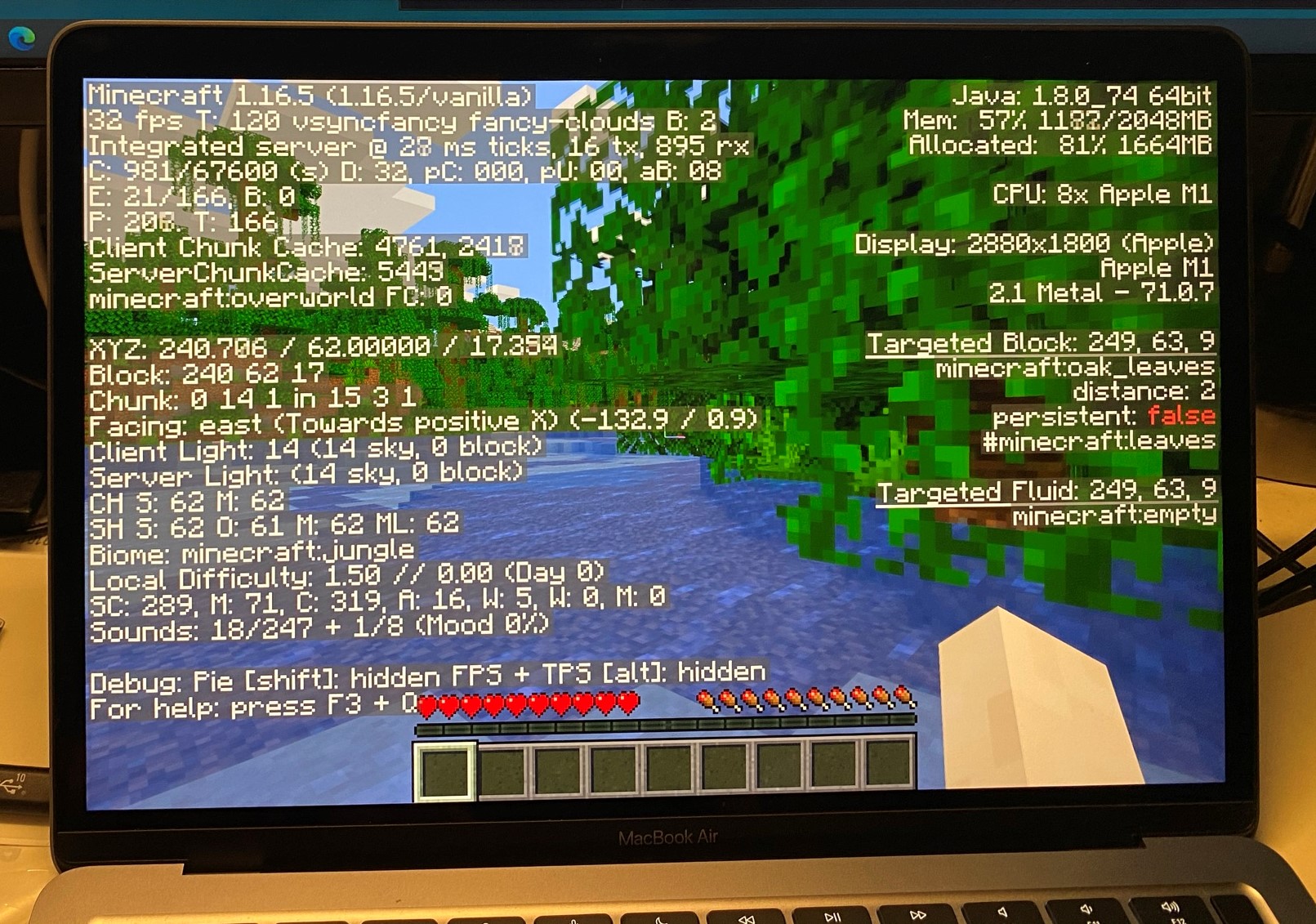 맥북에어 m1 기본형 마인크레프트 사용기